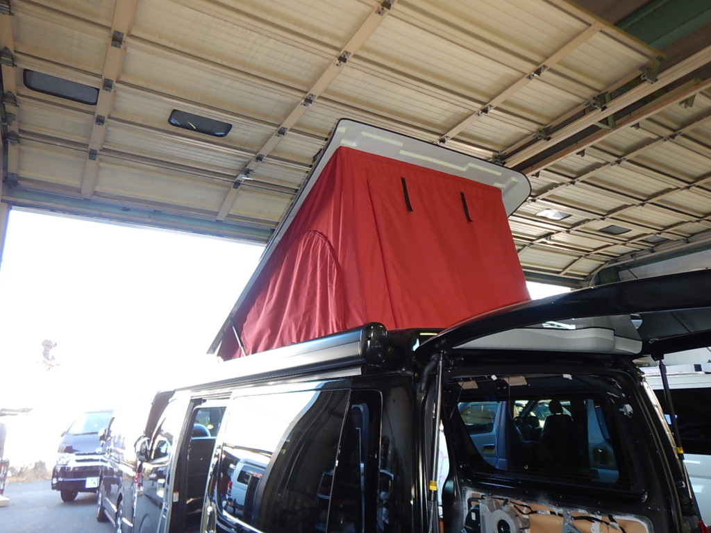 ポップアップルーフテント